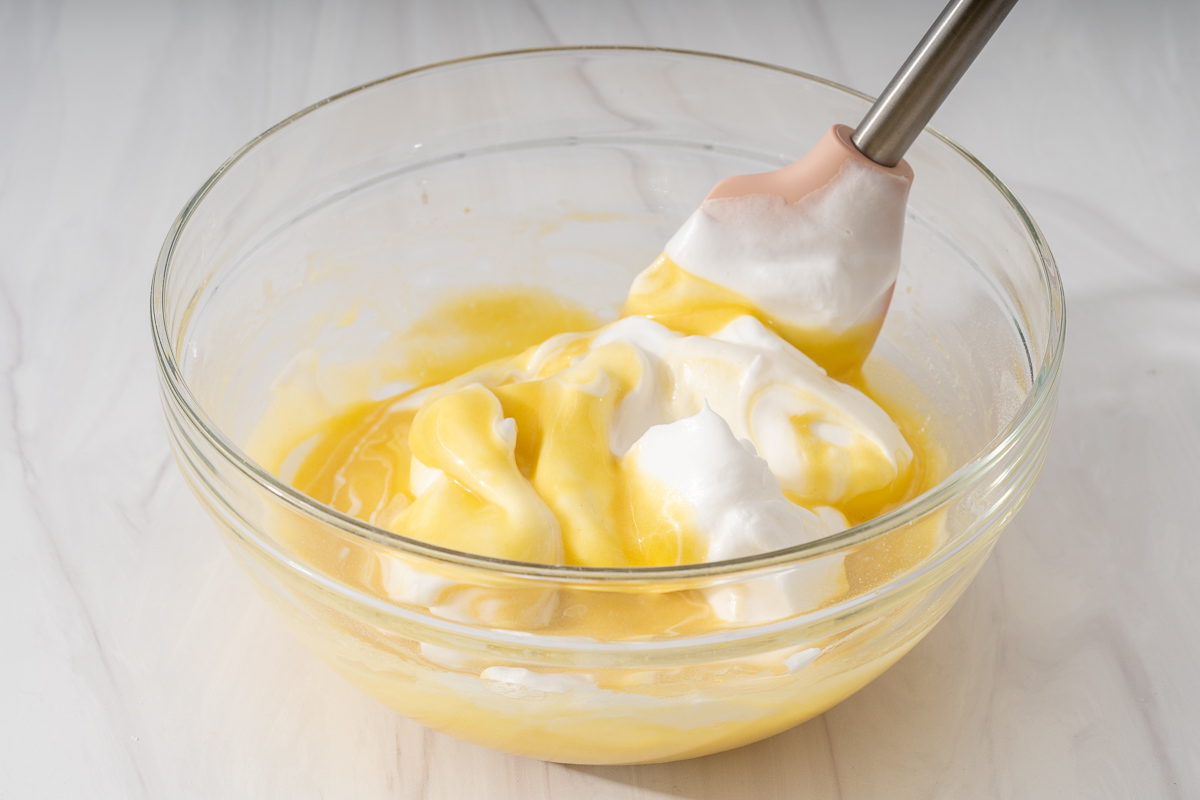 Step-3 Use a rubber spatula combining the egg mixtures in a bowl
